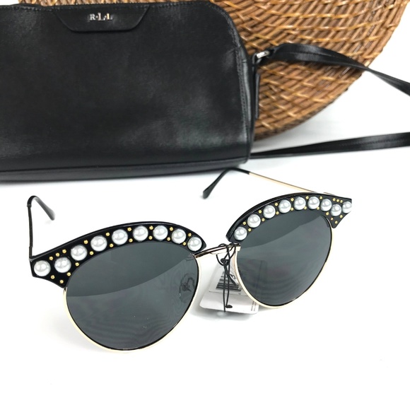 Faux Pearl Trim Sunglasses - Picture 4 of 4